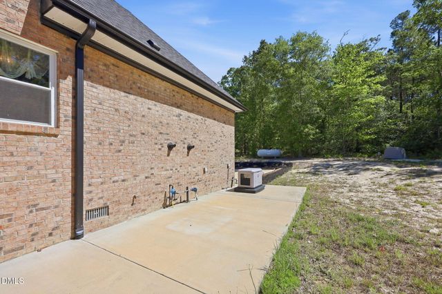 320 Willow Oak Court, Cameron, NC 28326