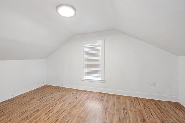 5 Oceanview St, Winthrop, MA 02152
