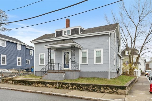 5 Oceanview St, Winthrop, MA 02152