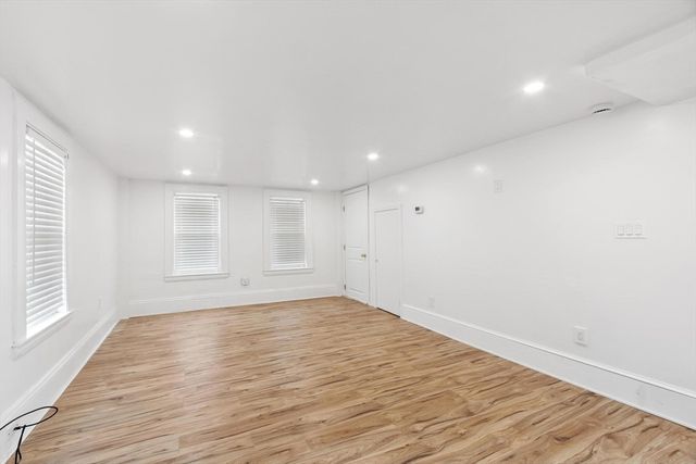 5 Oceanview St, Winthrop, MA 02152
