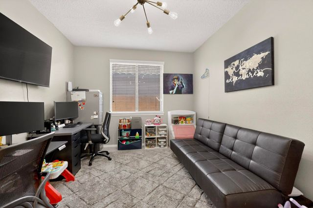 6815 Ojito Mesa Street NW, Albuquerque, NM 87120