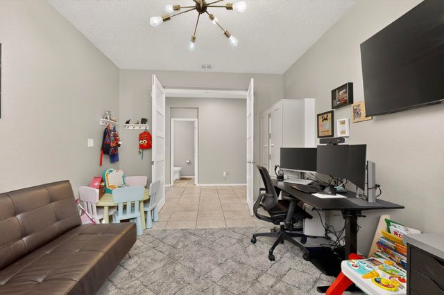 6815 Ojito Mesa Street NW, Albuquerque, NM 87120