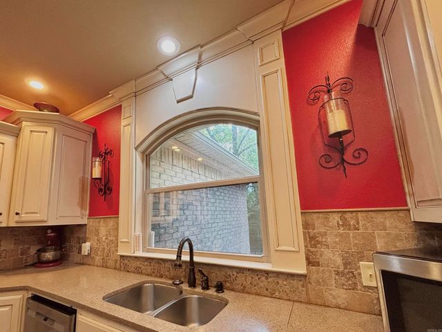 190 Blackjack Rd., Greenbrier, AR 72058