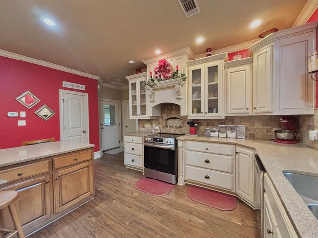 190 Blackjack Rd., Greenbrier, AR 72058