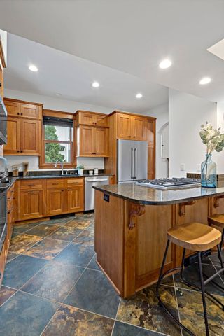 2824 Irving Avenue S, Minneapolis, MN 55408