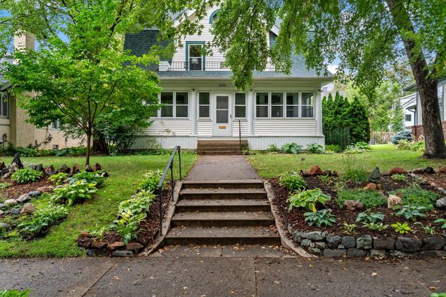 2824 Irving Avenue S, Minneapolis, MN 55408