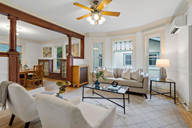 2824 Irving Avenue S, Minneapolis, MN 55408