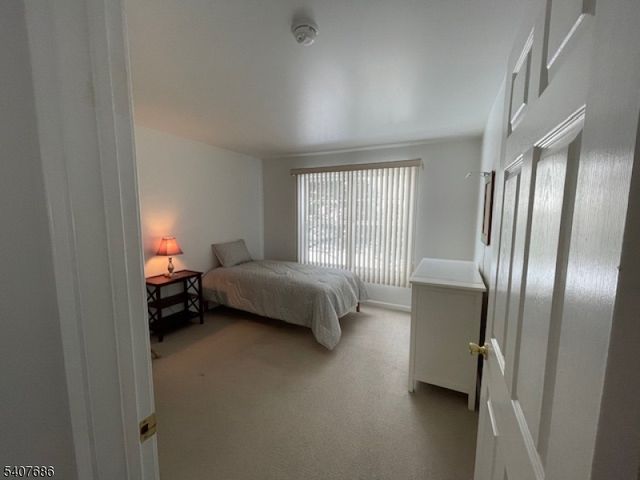 35 Chanda Ct, Clifton City, NJ 07012