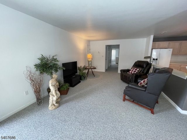 35 Chanda Ct, Clifton City, NJ 07012