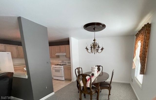 35 Chanda Ct, Clifton City, NJ 07012