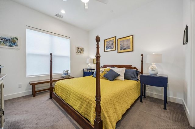 5921 E Post Oak Lane, Houston, TX 77055