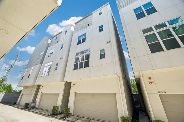 5921 E Post Oak Lane, Houston, TX 77055