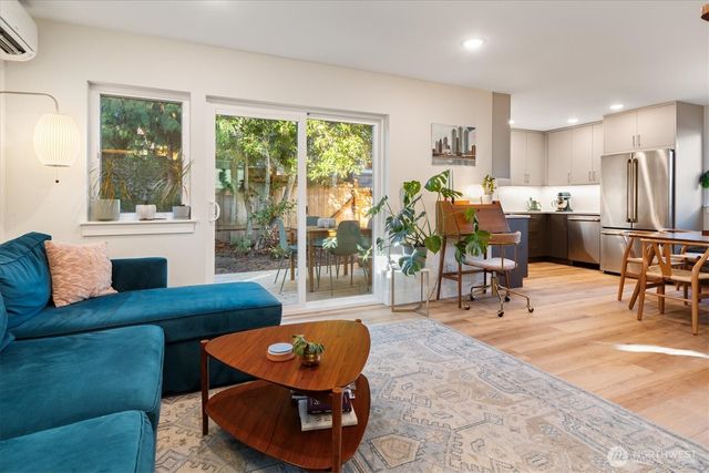 2110 N 43rd Street, Seattle, WA 98103