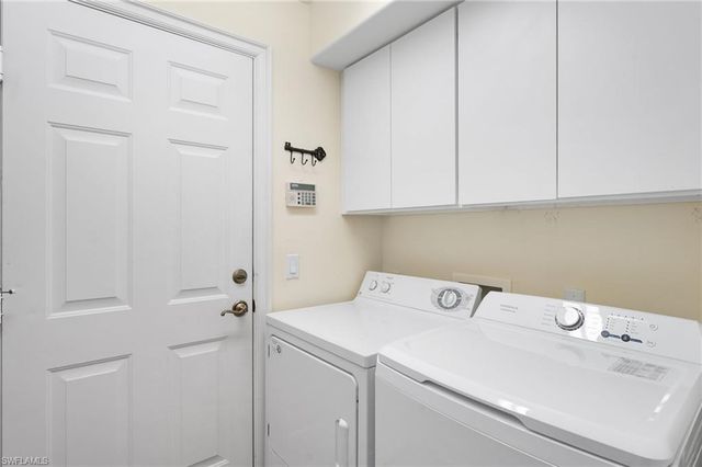 11040 Harbour Yacht CT 102, Fort Myers, FL 33908