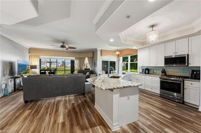 11040 Harbour Yacht CT 102, Fort Myers, FL 33908