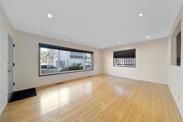 21 Alamitos Avenue 1, Long Beach, CA 90802