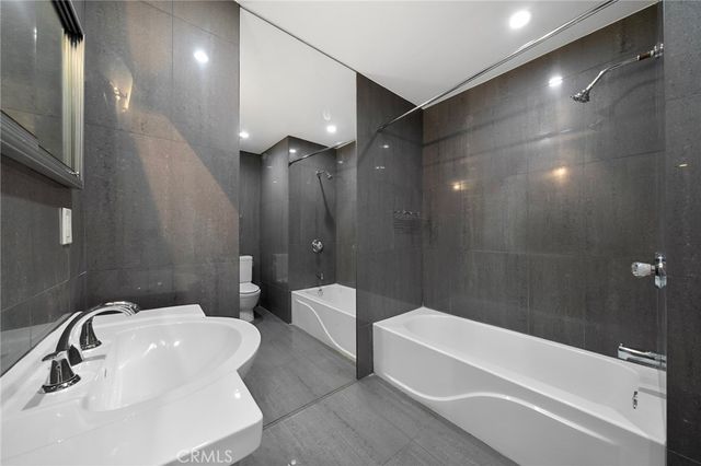 21 Alamitos Avenue 1, Long Beach, CA 90802