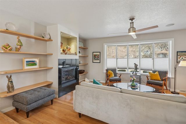 328 58th Place, Des Moines, IA 50312