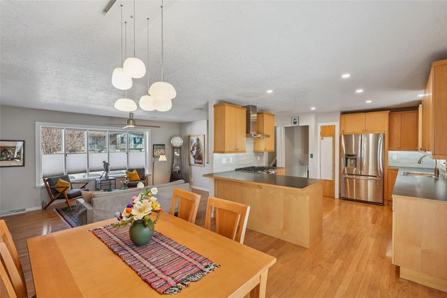 328 58th Place, Des Moines, IA 50312