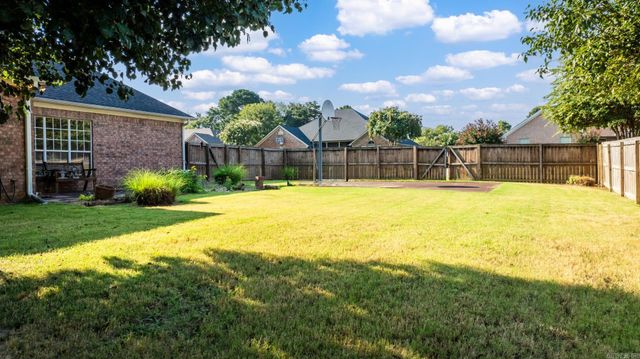 1325 Clarence Drive, Conway, AR 72034