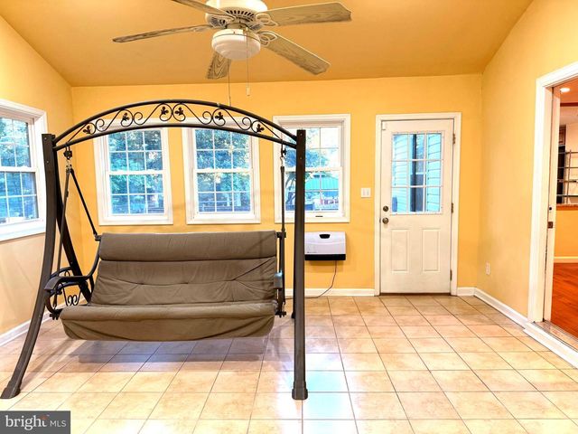 10434 CALUMET GROVE DR, Fairfax, VA 22032