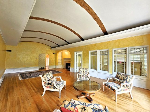 19605 Davidson ROAD, Brookfield, WI 53045