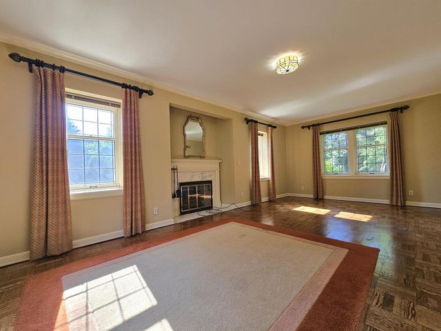 19605 Davidson ROAD, Brookfield, WI 53045