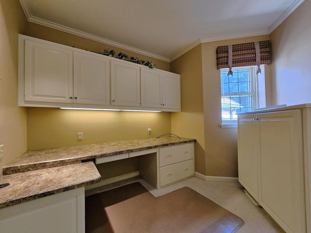 19605 Davidson ROAD, Brookfield, WI 53045