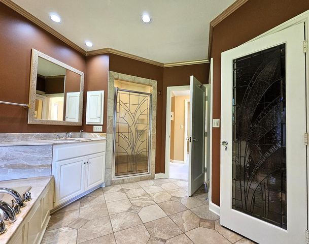 19605 Davidson ROAD, Brookfield, WI 53045