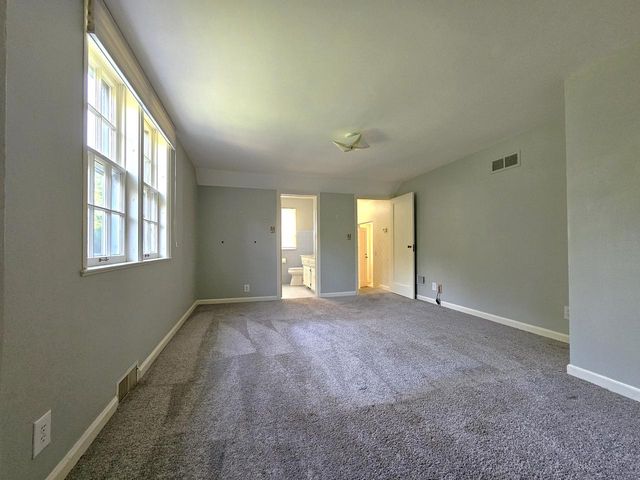 19605 Davidson ROAD, Brookfield, WI 53045