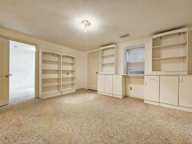 19605 Davidson ROAD, Brookfield, WI 53045