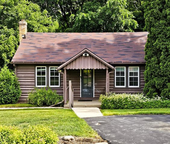 19605 Davidson ROAD, Brookfield, WI 53045