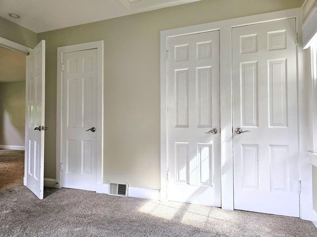 19605 Davidson ROAD, Brookfield, WI 53045