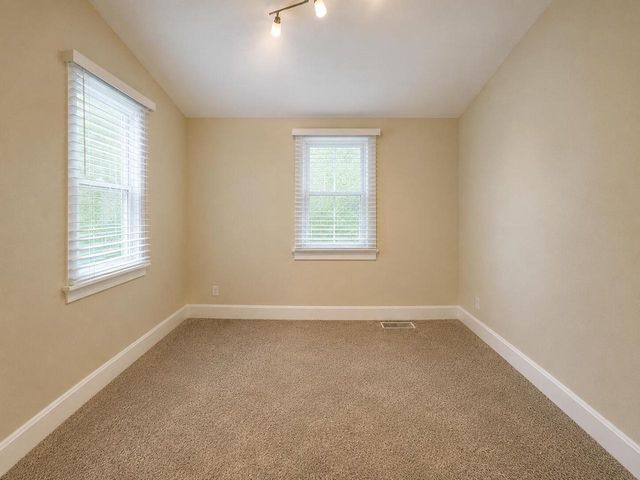 19605 Davidson ROAD, Brookfield, WI 53045