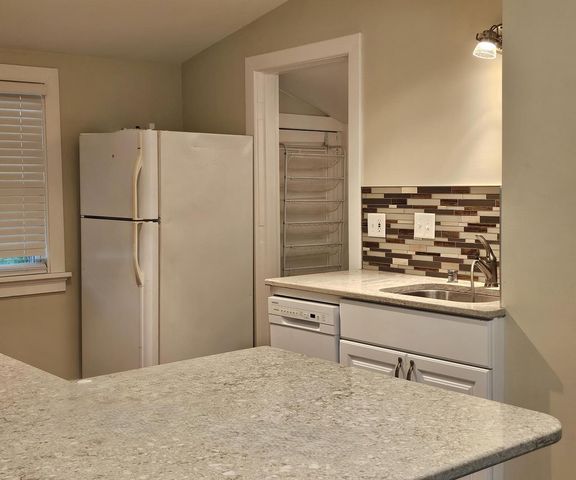 19605 Davidson ROAD, Brookfield, WI 53045