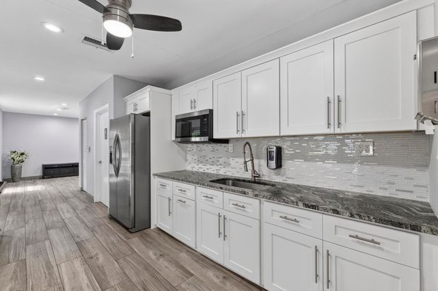 3499 Oaks Way 703, Pompano Beach, FL 33069