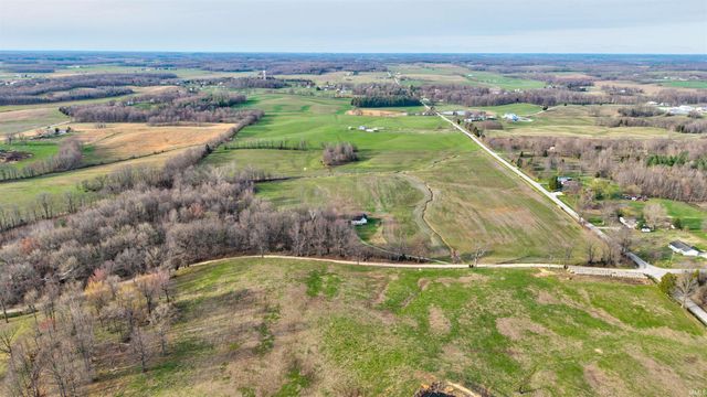 5916 E CR 700 N, Grandview, IN 47615