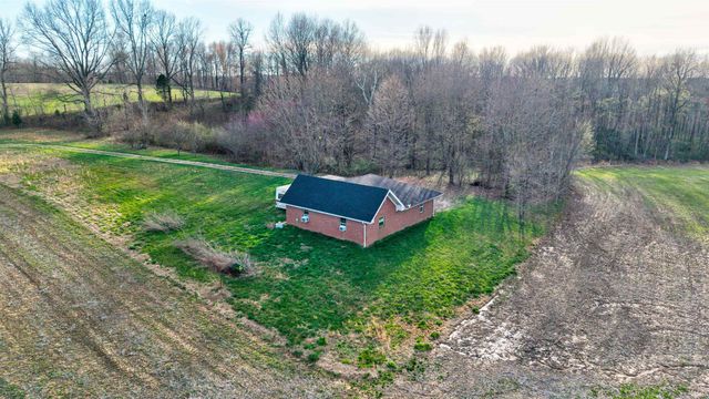 5916 E CR 700 N, Grandview, IN 47615