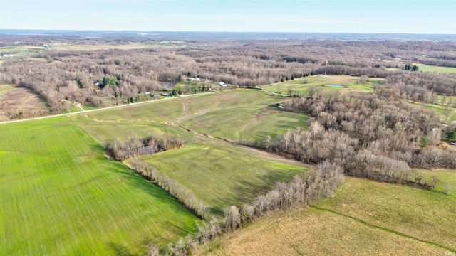 5916 E CR 700 N, Grandview, IN 47615