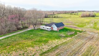 5916 E CR 700 N, Grandview, IN 47615