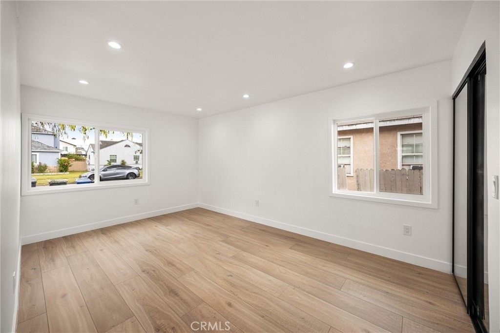 Image 19 of property listing at 6049 Whitewood Avenue, Lakewood, CA 90712