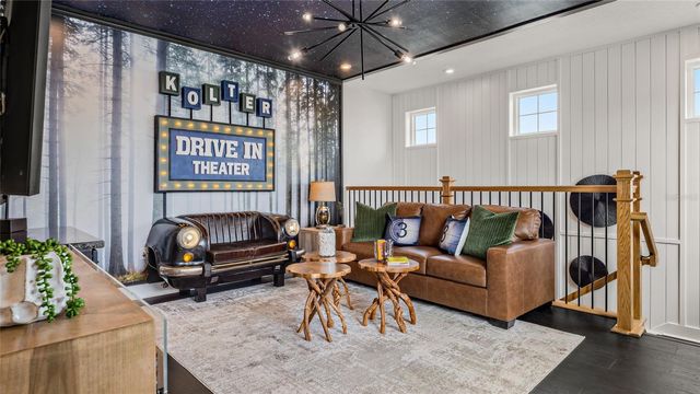 426 TURIN WAY, Lady Lake, FL 32159