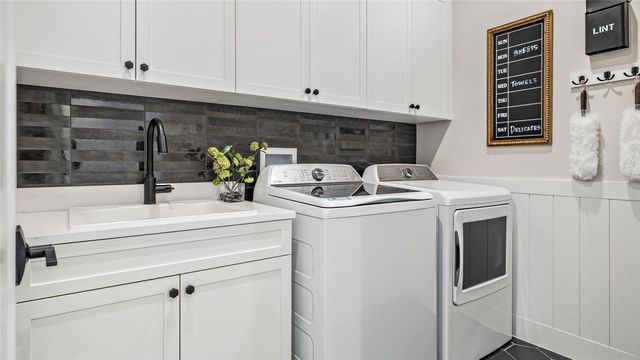 426 TURIN WAY, Lady Lake, FL 32159