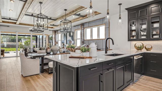 426 TURIN WAY, Lady Lake, FL 32159