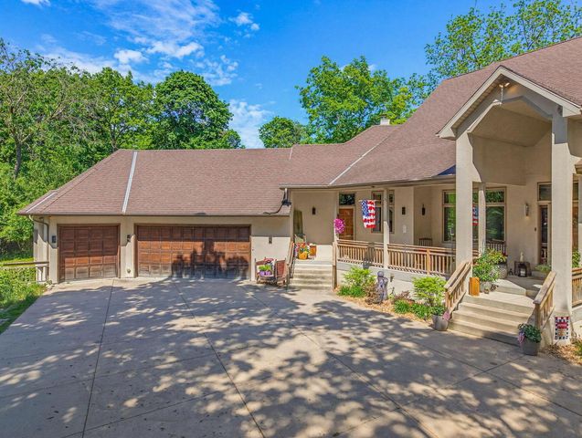 5876 N County Road C, Nashotah, WI 53058