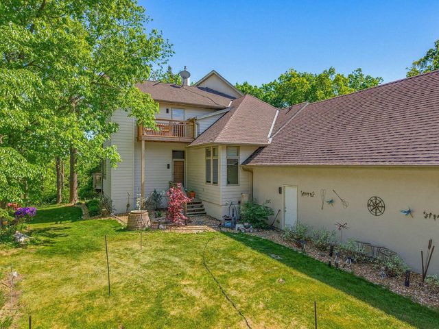 5876 N County Road C, Nashotah, WI 53058