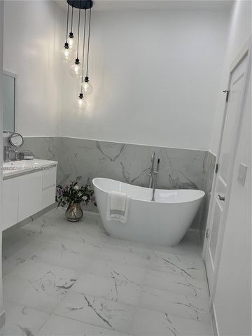 14200 SW 160th Ct, Miami, FL 33196