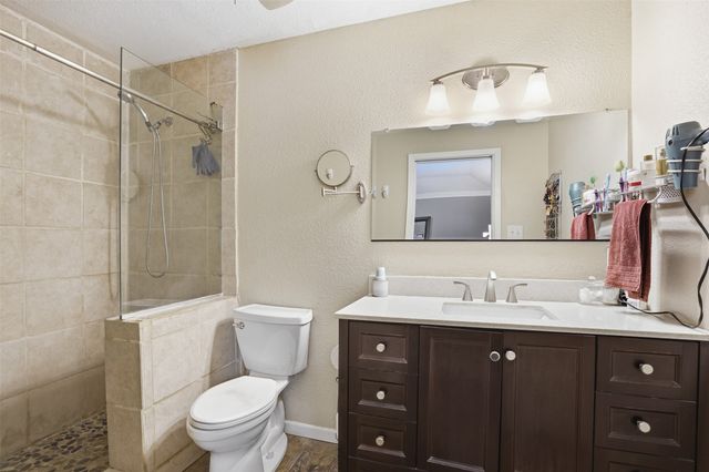 6514 Circo Drive, De Cordova, TX 76049