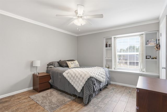 6514 Circo Drive, De Cordova, TX 76049