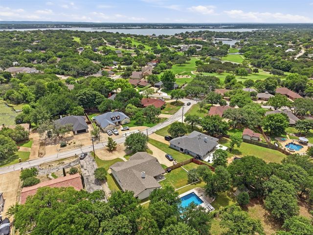 6514 Circo Drive, De Cordova, TX 76049